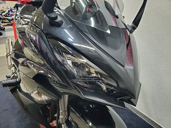 カワサキ ニンジャ 1000 (Z1000SX) NINJA1000 2018年モデル ワイバーンスリップオンマフラー リヤフェンダーレス仕 10