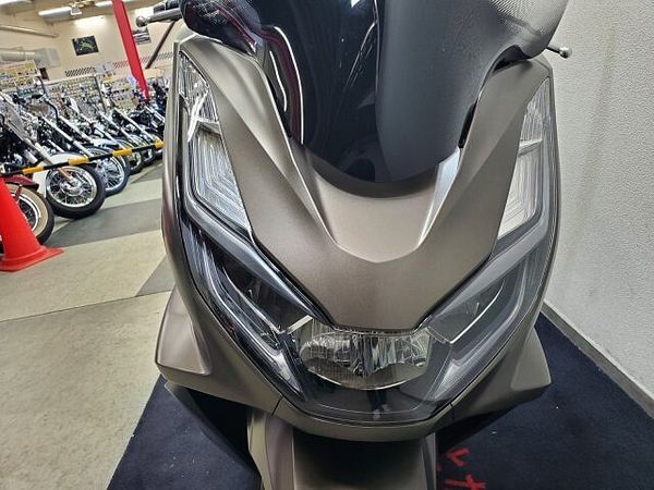 ホンダ PCX125 【マル得】PCX125 2023年モデル ロングスクリーン リヤボックスマウント装備!! 10