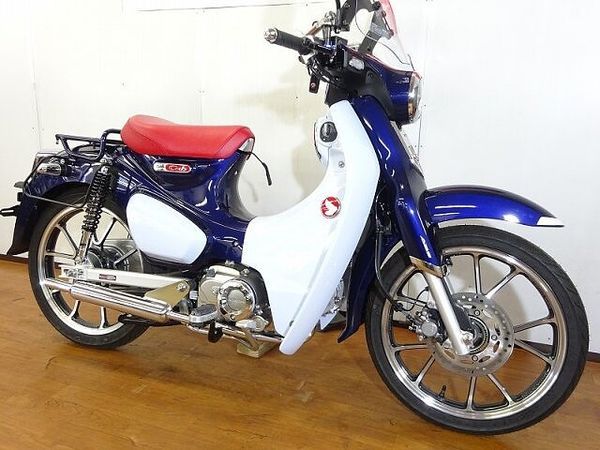 ホンダ スーパーカブC125 スーパーカブC125 キタコキャプトンマフラー/NUIスイングアーム/デイトナスクリーン! 2
