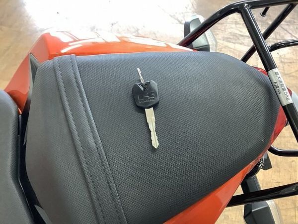 カワサキ Z250 【マル得】Z250 リアキャリア デイトナ製シガーソケット&USB電源 インジェクション 10