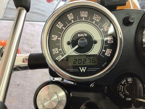 カワサキ W800 W800 2011年モデル!/デイトナ製グリップヒーター/スクリーン/エンジンガード!! 7