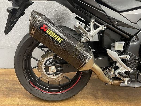 ホンダ CBR400R CBR400R 2019年モデル マルチバー・アクラポビッチスリップオンマフラー装備! 5