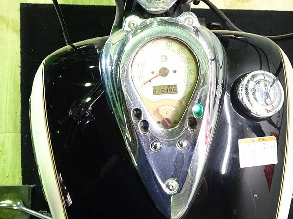 ヤマハ ドラッグスター400 Drag Star Classic 400(ドラッグスタークラシック400) 2006年モ 9