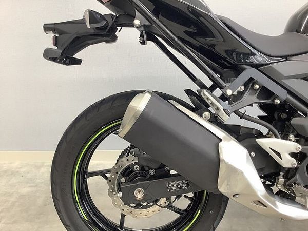 カワサキ Z250 Z250 2022年モデルワンオーナーリアキャリア装備バイザーカスタム 9