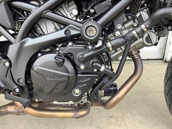 スズキ SV650 SV650X 安心のエンジンスライダー・レバー・フェンダーレスカスタム! 9