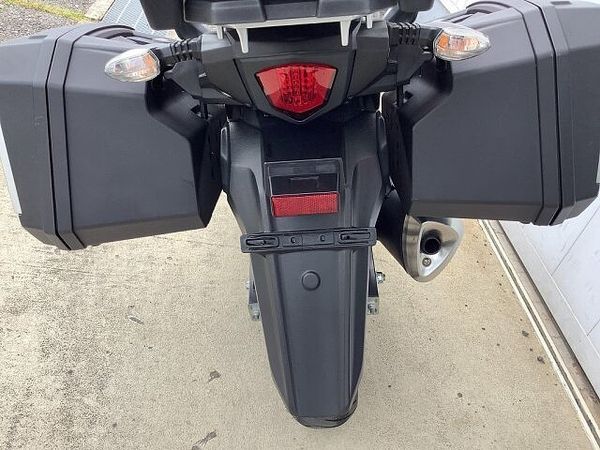 スズキ Vストローム250 Vストローム250 フルパニア装備で荷物の積載可能! 10