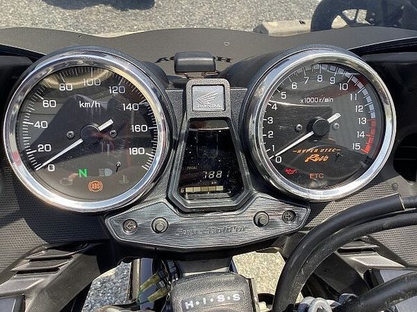 ホンダ CB400スーパーボルドール CB400スーパーボルドールABS E Package エンジンガード搭載 7