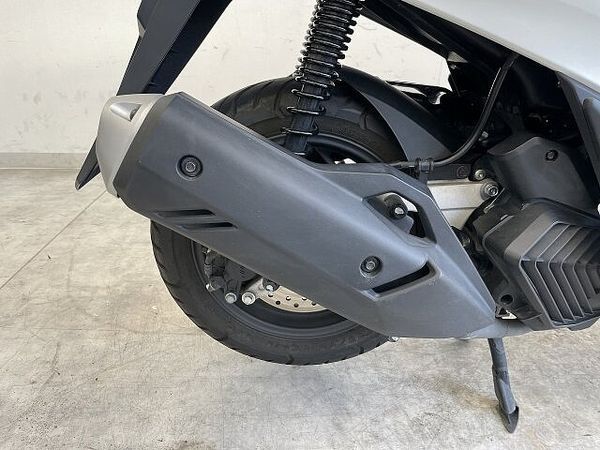ホンダ PCX125 PCX 2023年モデル/リアボックス付き 5
