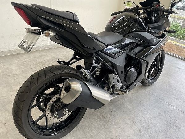スズキ GSX250R GSX250R 2021年モデル/USB電源/スクリーン/フェンダーレス 3