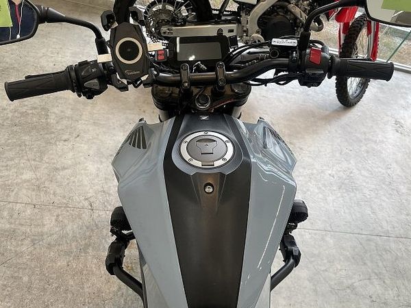 ホンダ CB250R CB250R 2018年モデル/外装塗り/グリップヒーター/エンドゥランスサイレンサー/フ 6