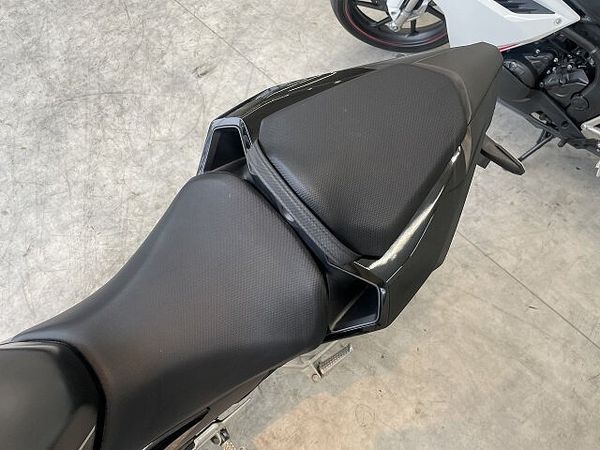 ホンダ CBR400R CBR400R 2022年モデル/USB電源付きマルチバー/ 5