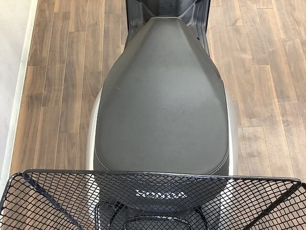 ホンダ タクト ベーシック タクトベーシック 安心感有る国内製造モデル!静かなエンジンと優れた燃費で日常生活に大活躍! 6