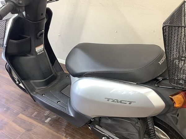 ホンダ タクト ベーシック タクトベーシック 安心感有る国内製造モデル!静かなエンジンと優れた燃費で日常生活に大活躍! 9