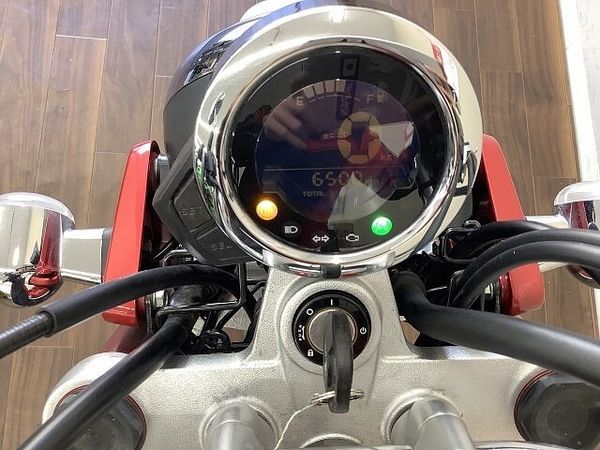ホンダ モンキー125 モンキー125 見るほど愛着が湧くコクのあるデザインが特徴のミニバイク!日常使いから遊びま 5