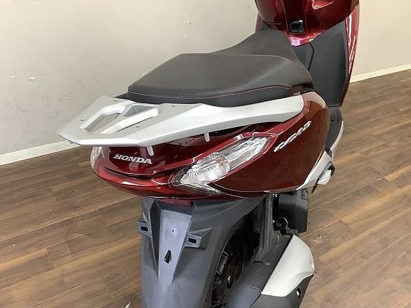 ホンダ リード125 リード125 ゆとりのある走りとキリっとしたデザインが特徴の快速スクーター 10