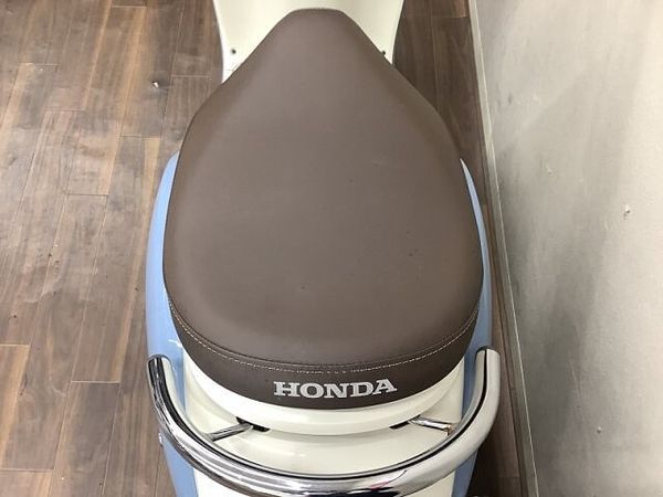 ホンダ ジョルノ ジョルノ 曲線を基調にしたレトロなフォルムに定評ある1台!綺麗なボニーブルーのデラックス♪ 5