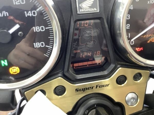 ホンダ CB400スーパーフォア 【マル得】CB400スーパーフォア ネイキッドらしいシンプルで美しい造形とブイテックの心の 4