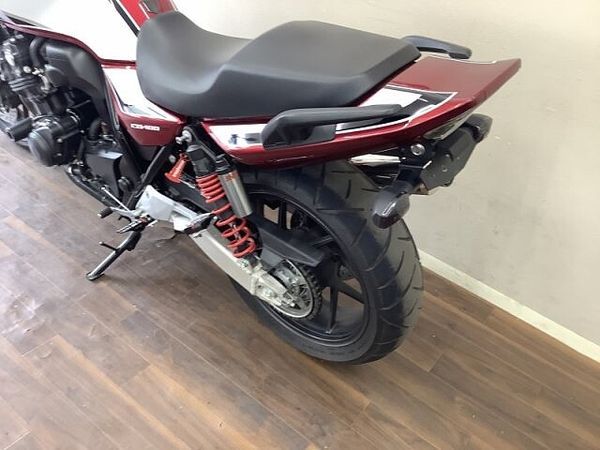ホンダ CB400スーパーフォア 【マル得】CB400スーパーフォア ネイキッドらしいシンプルで美しい造形とブイテックの心の 8