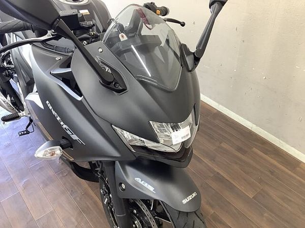 スズキ ジクサー SF250 【マル得】ジクサー250SF 軽量な車体とトルクフルなエンジンは日常使いに特におススメ!フ 9