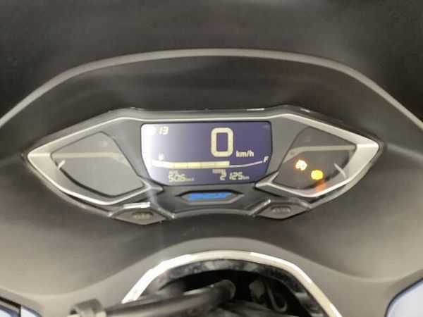 ホンダ PCX125 【マル得】PCX125 フロントABS・トラクションコントロールなど機能面も充実させたJK 8