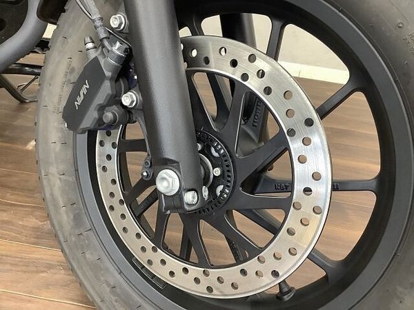 ホンダ レブル 250 レブル250 シンプルなデザインによく合うマットブラックが特徴の2023年モデル!モリワキ 9