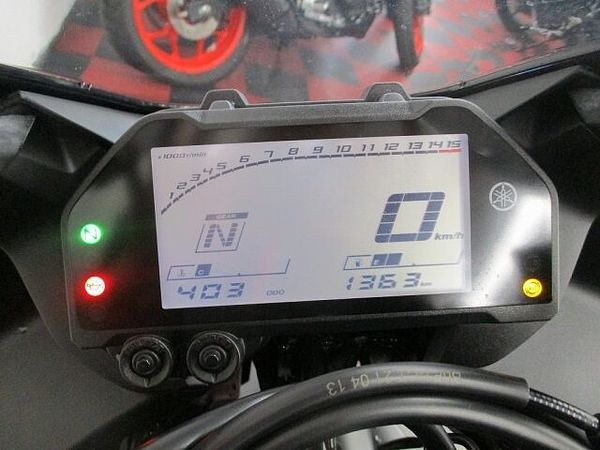 ヤマハ YZF-R25 YZF-R25 2021年モデル 8