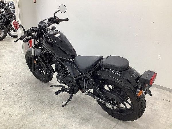 ホンダ レブル 250 REBEL 250 フルノーマル・2017年モデル 単眼丸目のハロゲンヘッドライトがレトロ 7