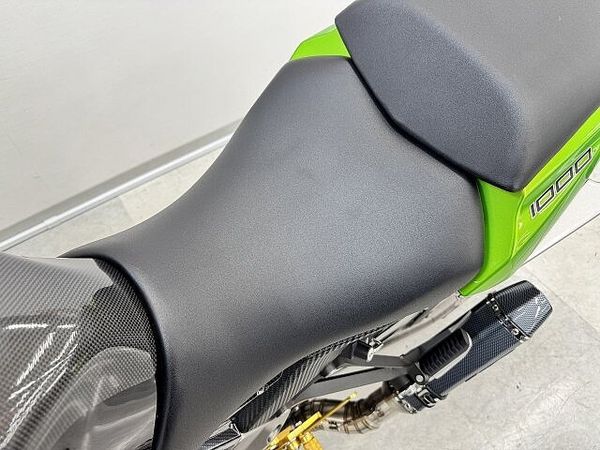 カワサキ ニンジャ 1000 (Z1000SX) ニンジャ1000 アクラポ製マフラー・バックステップ・カスタム&オプション多数 6