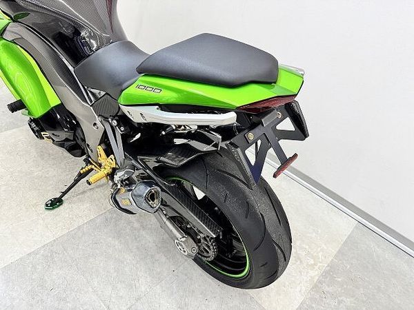 カワサキ ニンジャ 1000 (Z1000SX) ニンジャ1000 アクラポ製マフラー・バックステップ・カスタム&オプション多数 10