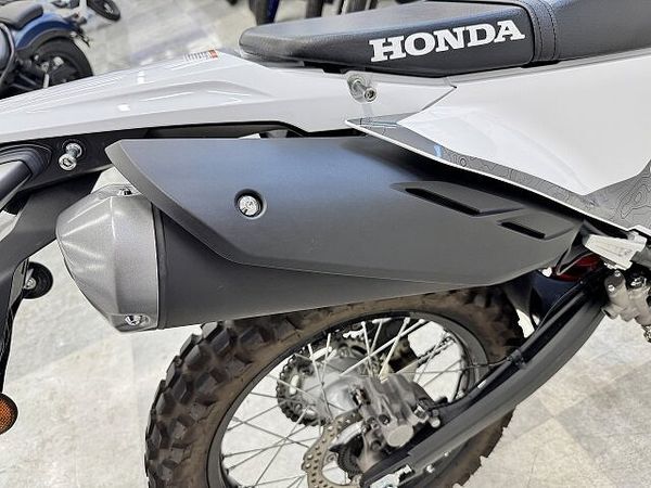 ホンダ CRF250L CRF250L 低走行・リアキャリア装備!! 6
