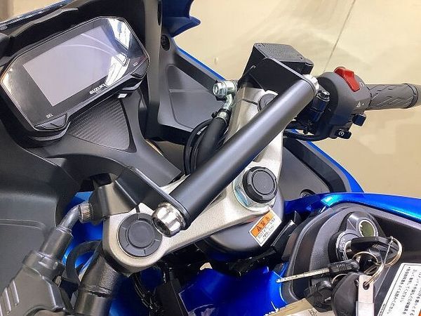 スズキ GSX-R125 GSX-R125【フルノーマル・滑らかでアグレッシブなボディワーク】 7