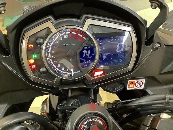 カワサキ ニンジャ 1000 (Z1000SX) NINJA1000【ノジマサイレンサーカスタム・サイドパニア付き・車検残たっぷり♪】 5