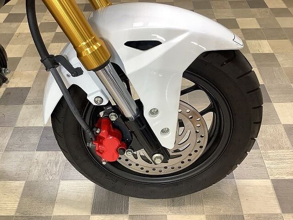 ホンダ グロム グロム【エンジンスライダー・ヘルメットロック・リアキャリア装備】 10