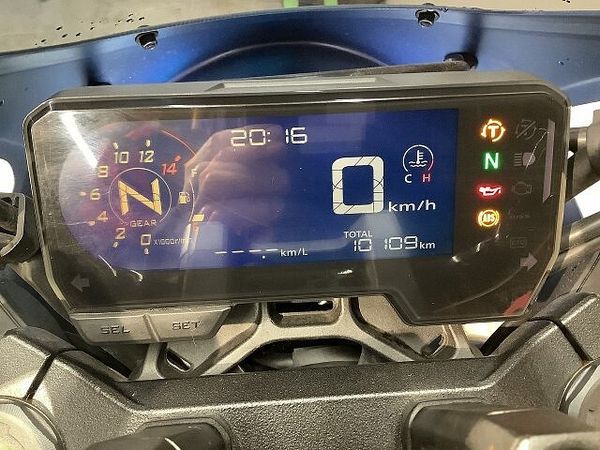 ホンダ CB650R 【マル得】CB650R ABS ビキニカウル ハリケーンハンドル シングルシートカウル!! 8