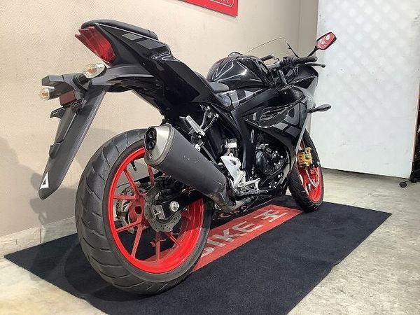 スズキ GSX-R125 GSX-R125 ABS 2021年モデル インジェクション マルチバー 3