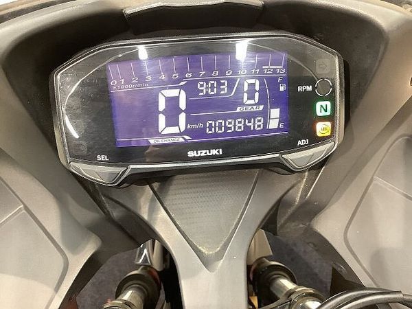 スズキ GSX-R125 GSX-R125 ABS 2021年モデル インジェクション マルチバー 8