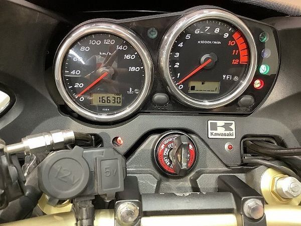 カワサキ ZRX1200R ZRX1200DAEG エンジンスライダー トリックスターマフラー グリップヒーター その 7