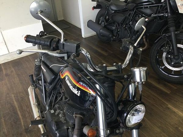 カワサキ 250TR 250TR【ヴィンテージバイクを彷彿させるデザインが魅力の1台!】!! 10