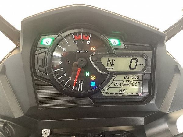 スズキ Vストローム650XT Vストローム650XTA 【マル得車両】快適性と走破性を兼ね備えたミドルアドベンチャーはワ 7