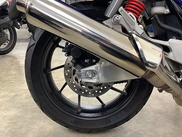 ホンダ CB400スーパーフォア CB400SF-4A 乗り手の心をRevoする正統派ネイキッドは嬉しいワンオーナー車&フル 9