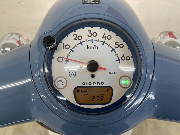 ホンダ ジョルノ ジョルノ-3 液晶メーター等、多彩な機能が満載のファッションスクーター!サイドスタンド付き 5