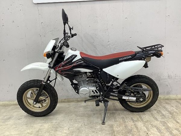 ホンダ XR100R(競技用) 【スピード納車】XR100モタード JMCA認証ヨシムラサイクロンマフラー! リアキャリア 5