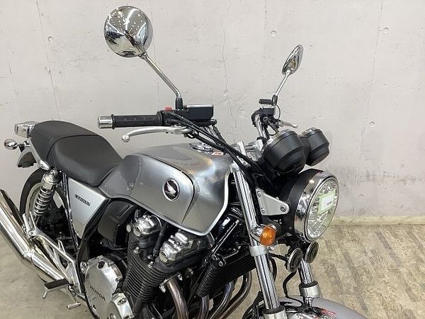 ホンダ CB1100 CB1100 ABS エンジンガード! USB電源! SC65モデル! 10