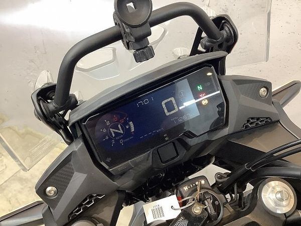 ホンダ 400X 400X 純正オプションフロントサイドパイプ! GIVI製リアボックス! ナックルバイザー 8