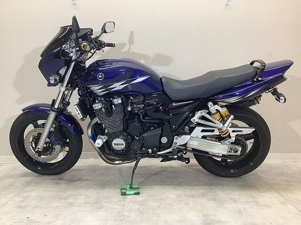 ヤマハ XJR1300 XJR1300 2007年モデル/ワイバン製フルエキマフラー/ビキニカウル/USBポート一 5