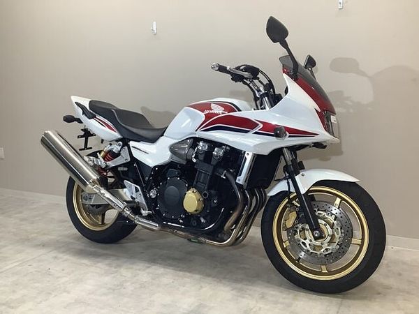 ホンダ CB1300スーパーボルドール CB1300 SUPER BOL D'OR 2012年モデル/リアフェンダーレス/エンジン 4