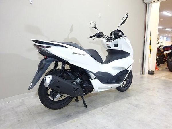ホンダ PCX125 【スピード納車】PCX 2021年モデル/ノーマル車両/キー2本付き!! 5