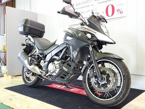 スズキ Vストローム650XT 【マル得】V-Strom 650XT(Vストローム)GIVIトップケース/USBポート装備 3
