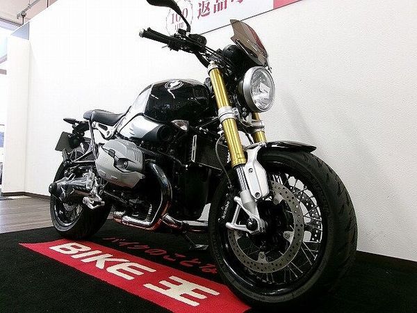 BMW R nineT R nine T AKRAPOVIC製マフラー/PUIG製リアフェンダー/Barracud 9