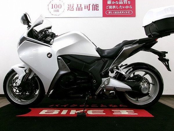 ホンダ VFR1200F VFR1200F DCT リアボックス付/MiniUSBタイプB付/TANAX製レーダー探 3